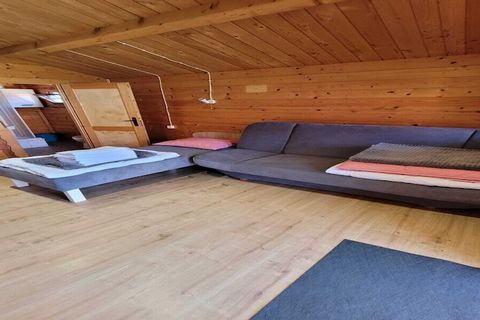 Les nouveaux gîtes pour 4 personnes sont situés dans un lotissement calme et paisible, à 20 minutes à pied de la mer, à 10 minutes du lac Wrzosowskie et du centre de Dziwnówek. Chaque maison dispose d'une kitchenette équipée, d'un séjour, d'une salle...