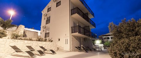 Apartment house for sale with beautiful sea view. The house has a total of 327 m2 according to the act decision on the completed condition. It consists of basement, ground floor, first floor and attic. There are a total of 7 separate, furnished apart...